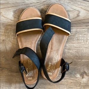 Toms sandals